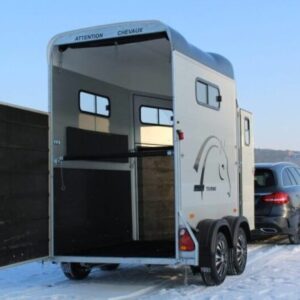Remolque para 1 Caballo y Medio – Touring One